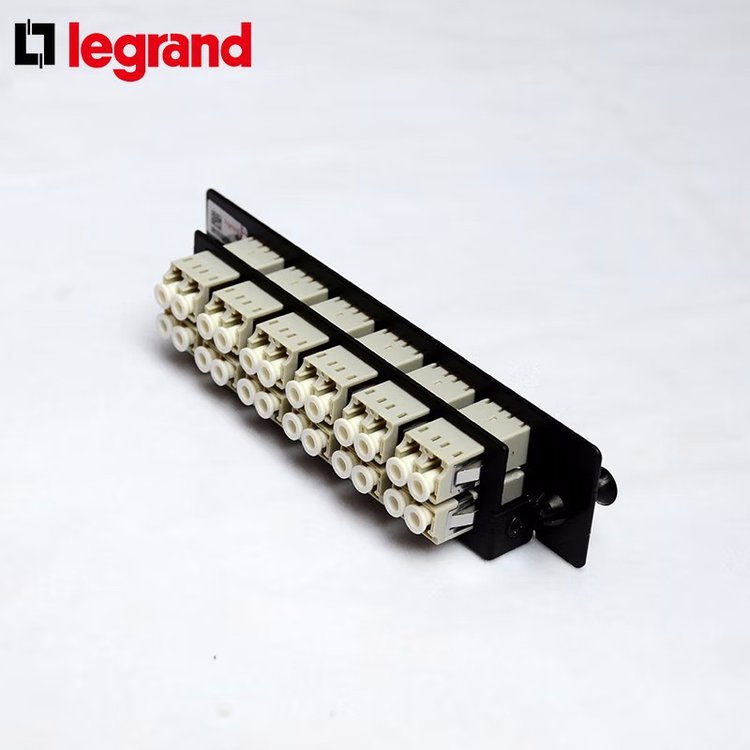 羅格朗多(duō)模光(guāng)纖耦合器(qì)12芯24芯模塊條LC法蘭條光(guāng)纖适配器(qì)（3266043）