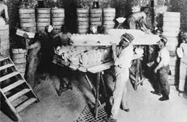 您好(hǎo)！這(zhè)是(shì)『羅格朗』的(de)世界名片，請(qǐng)收下(xià)