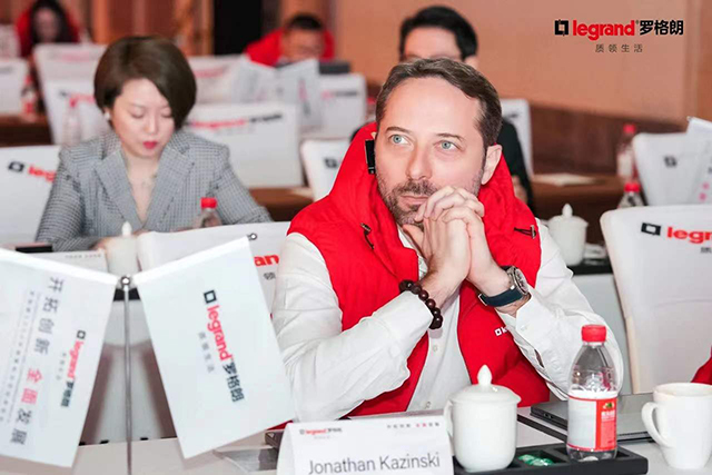 羅格朗建築設施業(yè)務單元副總裁